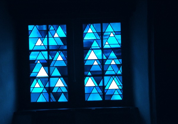 fensterblau.jpg